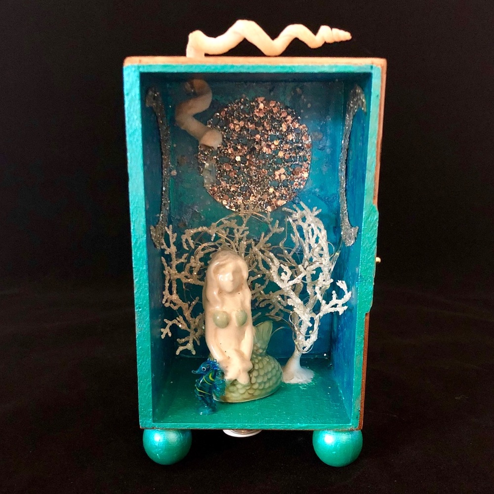 LightUp Mermaid Grotto Cigar Box Shrine Assemblage